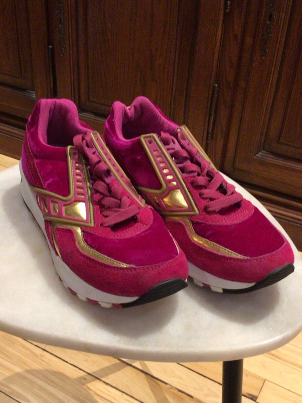 Brooks Women's Magenta Athletic Shoes with Gold Trim
